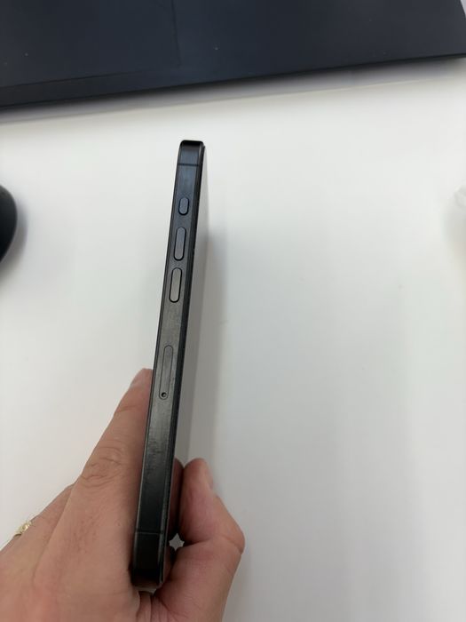 Iphone 15 pro impecabil
