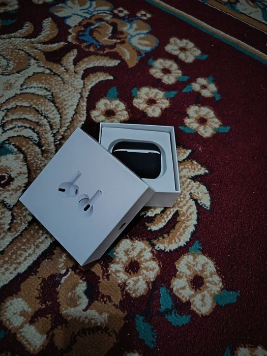 Air pods yangi  ishlatilmagan