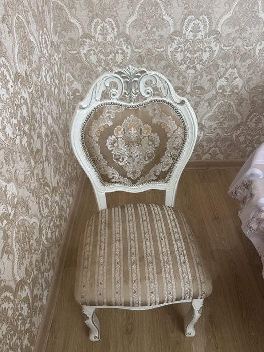 Стулья для гостиной