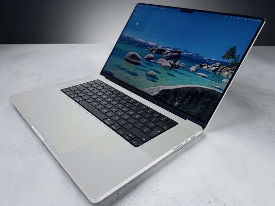 Apple Macbook Pro 16' M1 Pro 16RAM 1TB SSD Silver Отличен! Гаранция