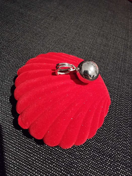 Сребърна висулка сфера (топче). Проба 925.