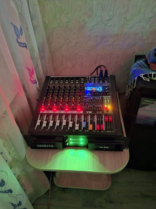 Музыкальная аппаратура