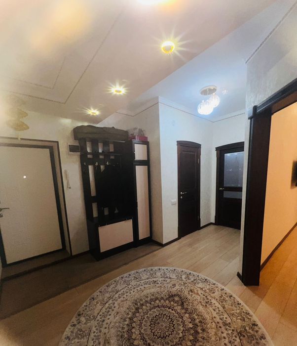 Продам 3 ком кв 103 м2 в районе парка Кирова