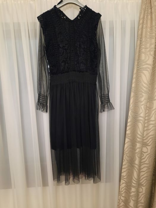 Rochie dantela si tulle