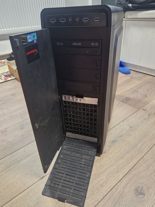 Vand carcasă Thermaltake Urban S71