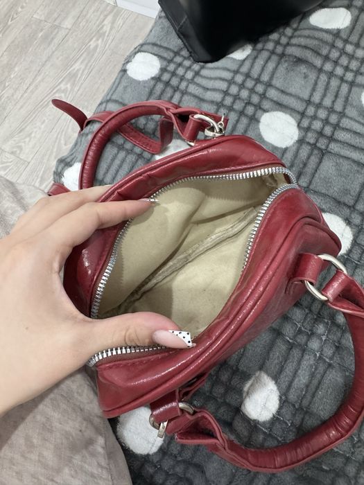 продам 2 сумки маленькие