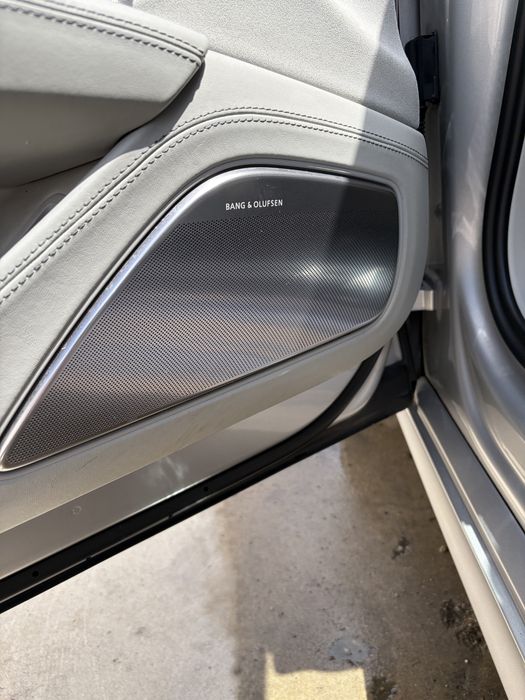 Audi S8 в перфектно състояние