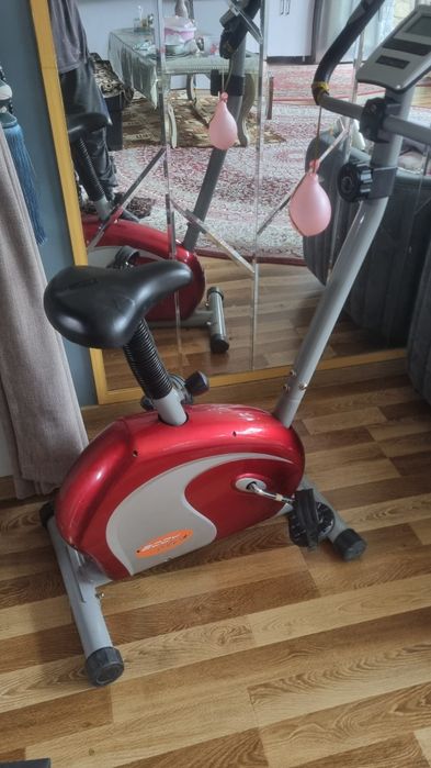 Продаются велотренажёр в хорошем состоянии работает отлично адрес алма