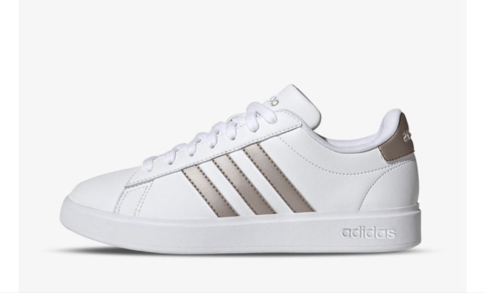 Дамски кецове Adidas