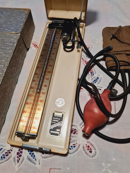 Erkametru - Sfigmomanometru (tensiometru) – Germania,anii 30-40,colect