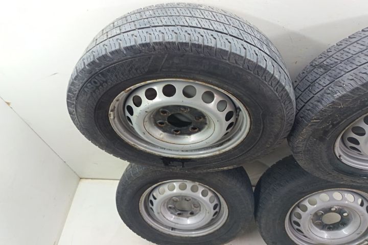 Jante otel cu anvelope 235/65 R16C M+S Semperit 6 1/2Jx10H2 Et62 6x13