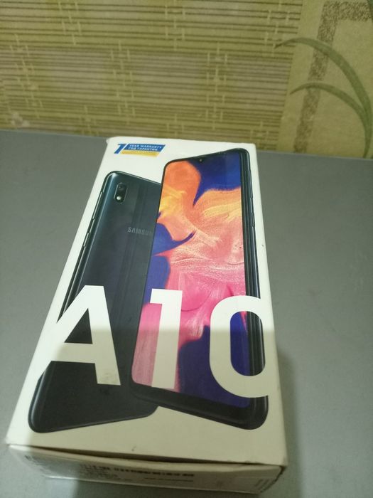 Srochna sotiladi Samsung A10 ideal xolatda