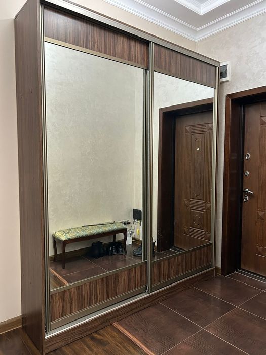 Шкаф купе в отличном состоянии