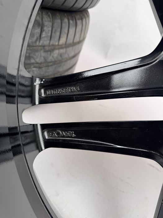 Оригинални джанти с гуми 22 цола Mercedes amg