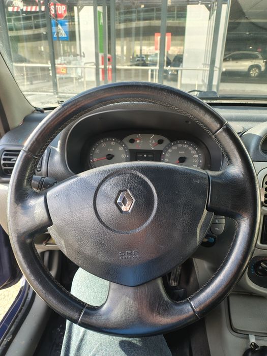 RENAULT Clio 2006 — imagine 3