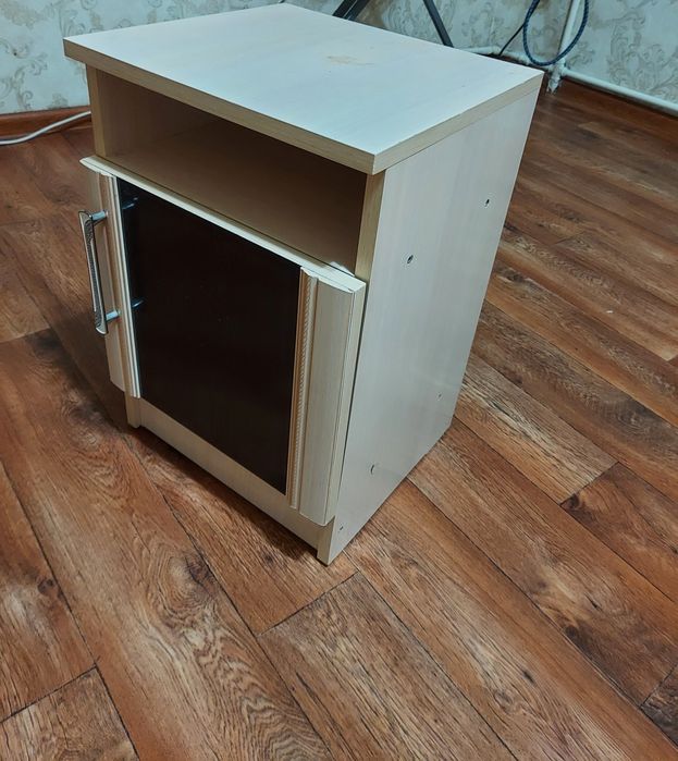 Продаётся тумбочка