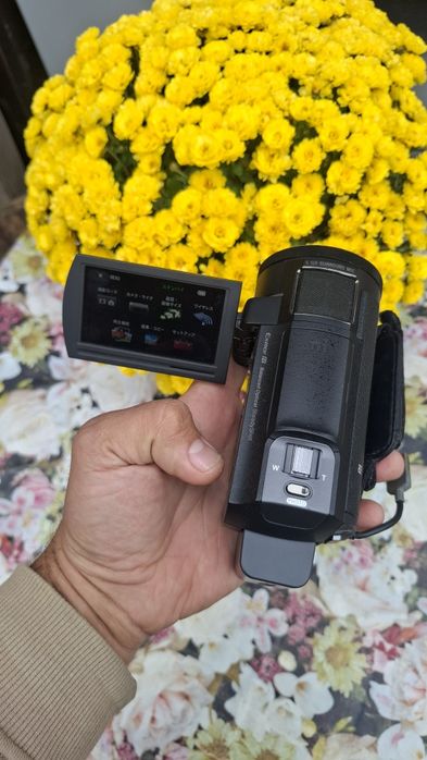 Camera videi sony ax 30/ 20.6 Mega pix . 64 Gb