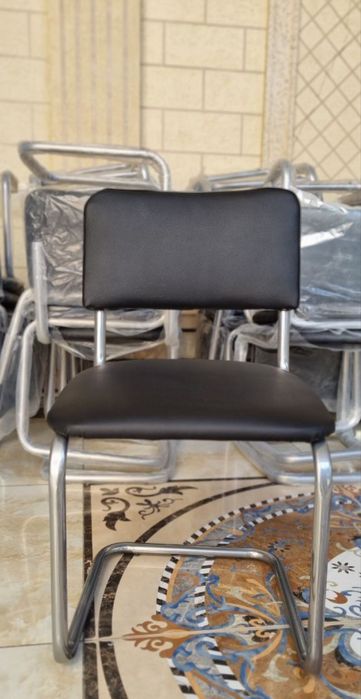 Удобнее и прочный стулья производства