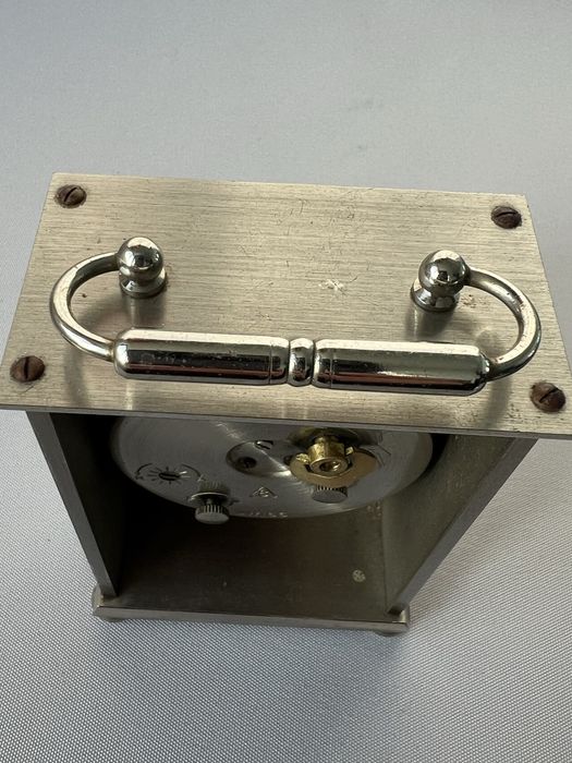 Ceas de birou perfect functional