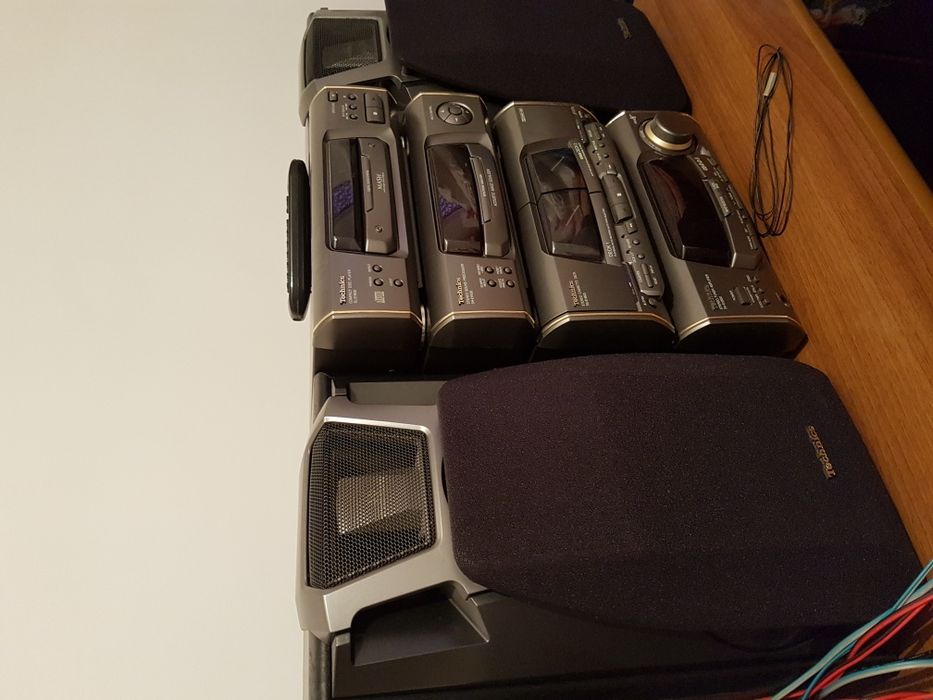 Музыкальный центр