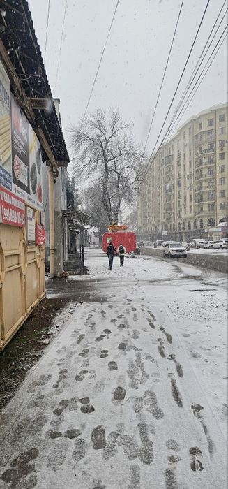 Сдаётся целая здания в центре города  УЗБУМ