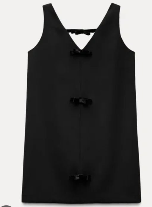 Малка черна рокля ZARA