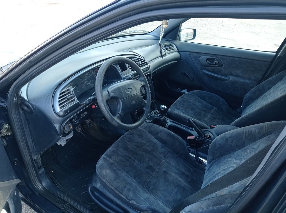 Ford Mondeo 1996 1.6