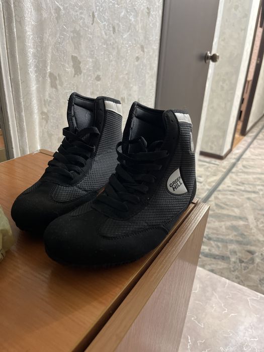 Продам новые борцовки