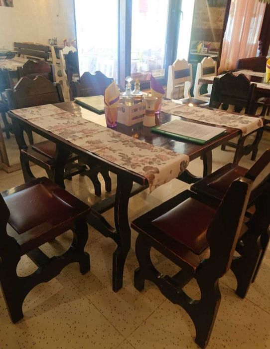 Маси от  масивно дърво