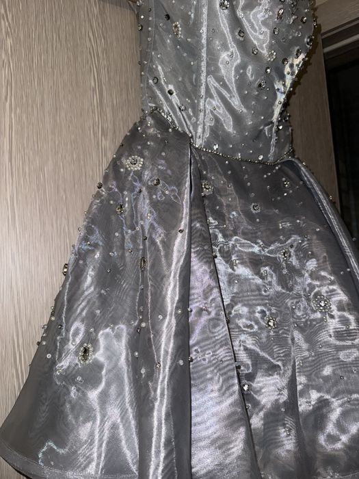 Нова рокля с камъни Amarine