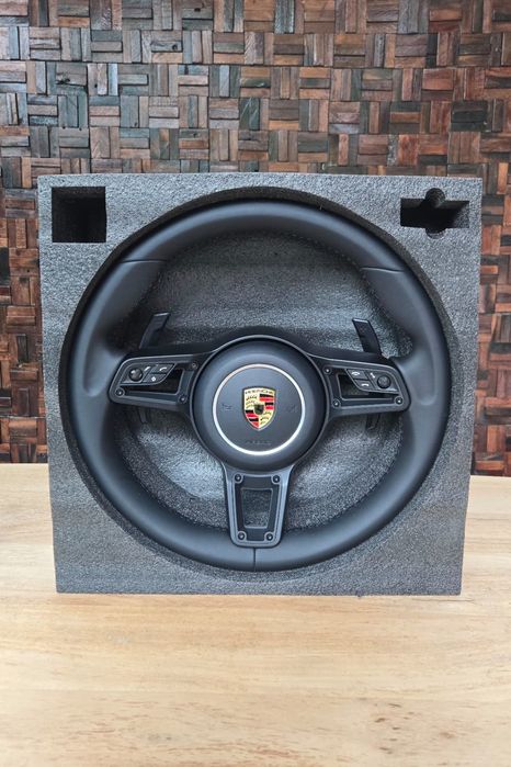 Volan Porsche nou compatibil Panamera /Cayenne/991/Macan/Boxter/ Cayma