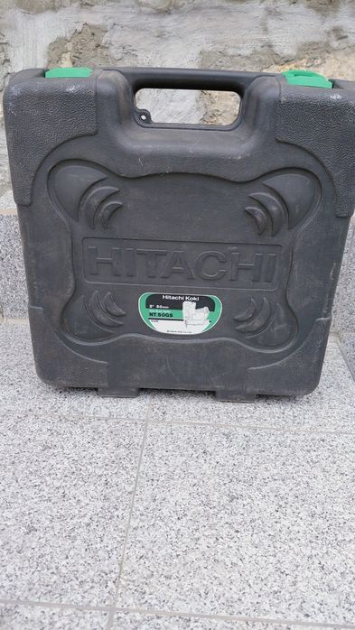 HITACHI NT 50GS GAS Акумулаторен такер с газ