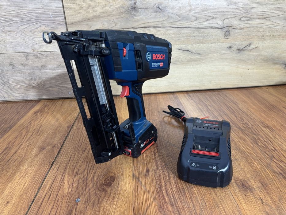 Pistol cuie Bosch GNH 18V-64 M