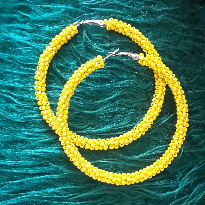 обеци лилаво стъклени мъниста hand made, ръчна изработка