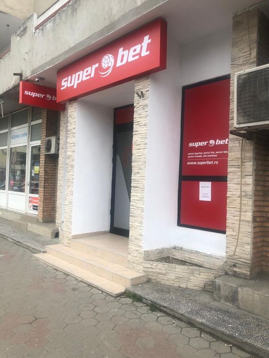 Spatiu comercial Campia Turzii centru