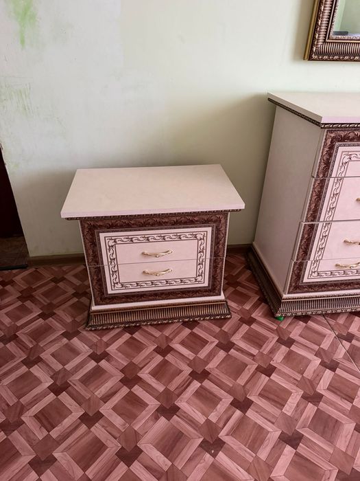 Продам спальный гарнитур Б/У