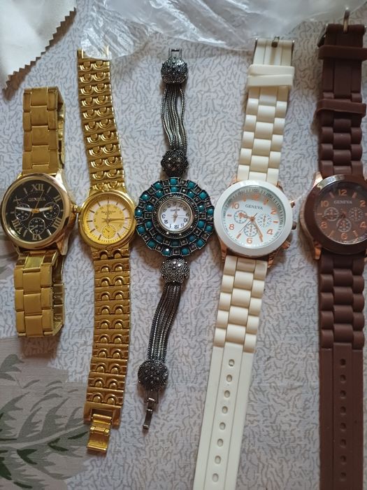 Оригинал Часы фирменные кварцевые