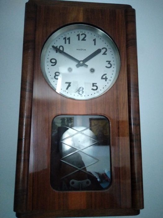 De vinzare ceas cu pendul anii 1968 metron Polonia mecanic in stare buna functional
