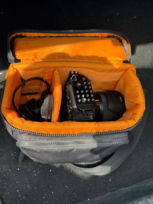 Sony 6400 в хорошом состояни.