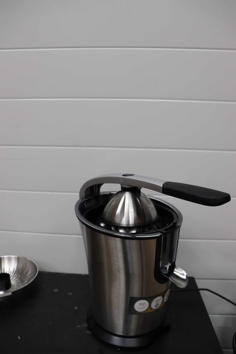 Сокоизстисквачка за цитруси, цитруспреса Princess, сребриста