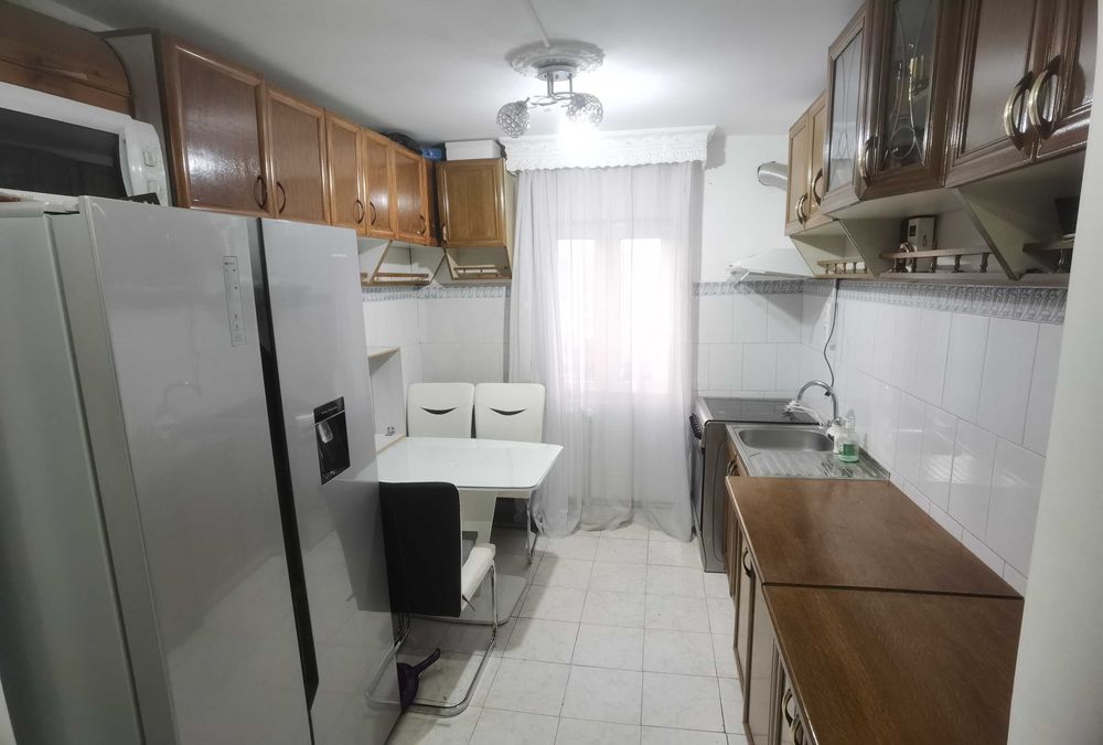 Apartament de închiriat zona Mogador