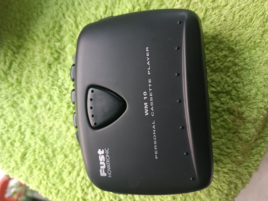 Walkman cu căști nou Elveția