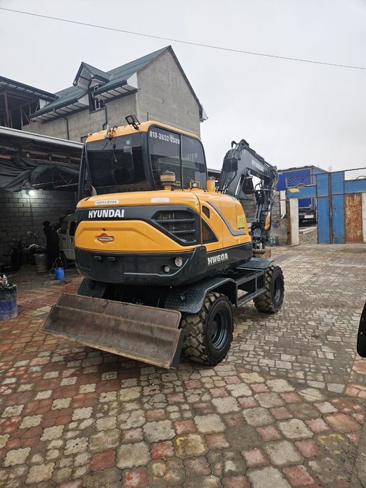 Экскаватор Hyundai  HW60A Сотилади