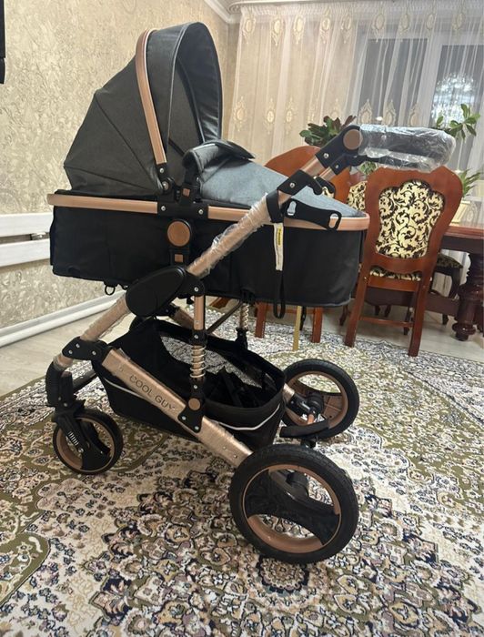 Продам коляску в отличном состояний