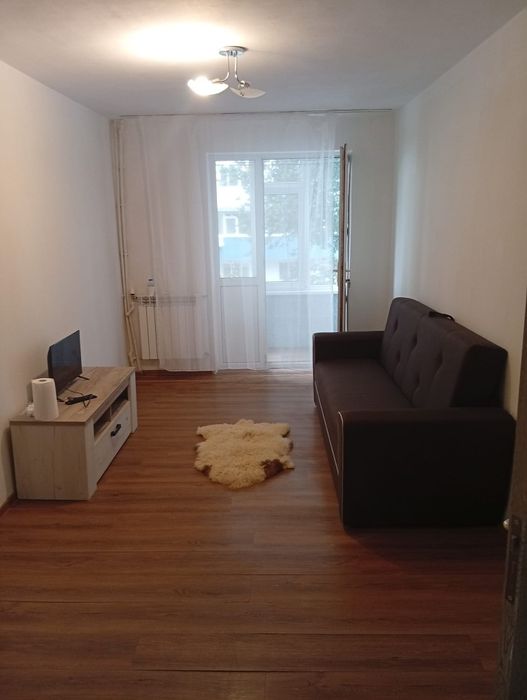Închiriez apartament in centru