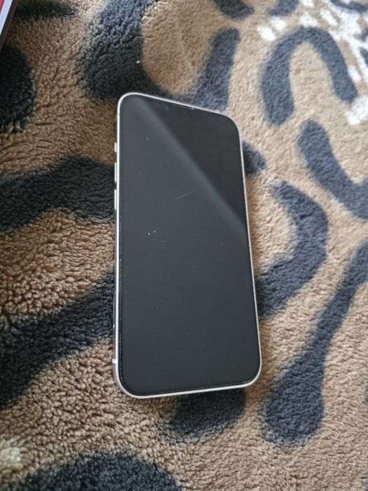Продам Iphone 13 128gb в розовом цвете