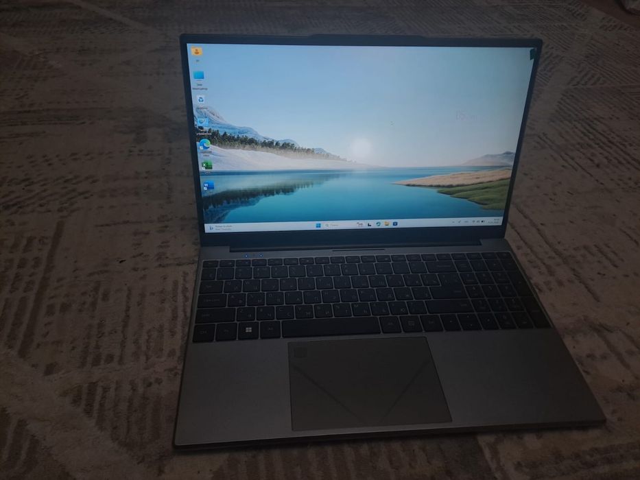 Ноутбук Castom E157D