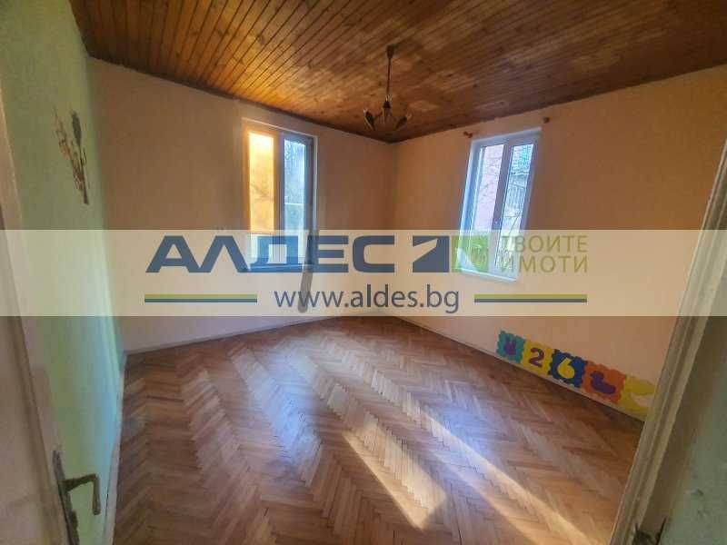 Многофункционална къща под наем в Лозенец до пл. Журналист!