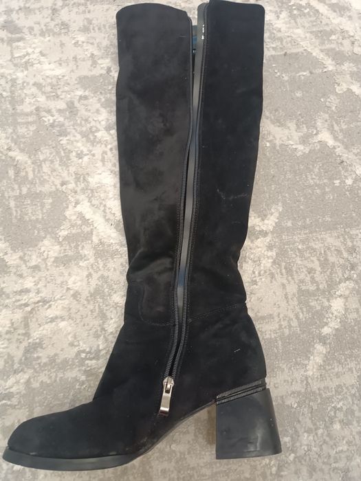 Продам женские сапоги