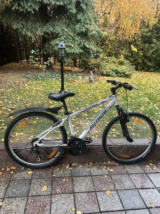 Велосипед. Author Outset